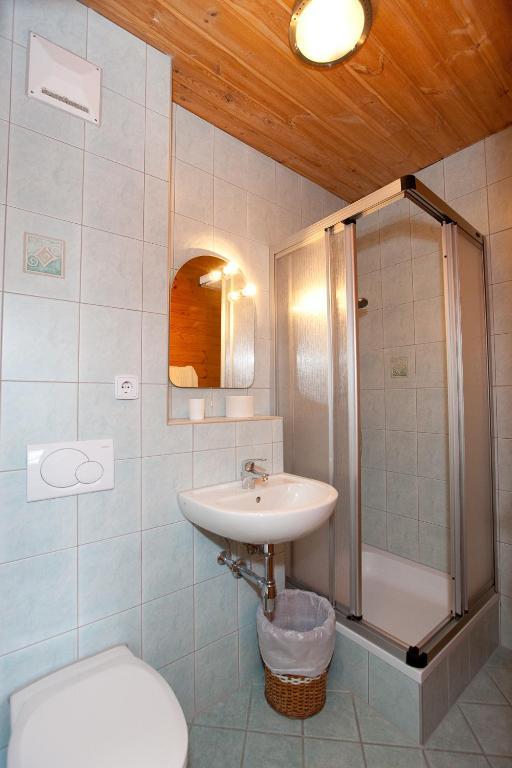 Gasthof - Pension Oedsteinblick Johnsbach Room photo